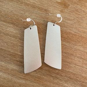 Nickel & Suede Silver Leather earrings